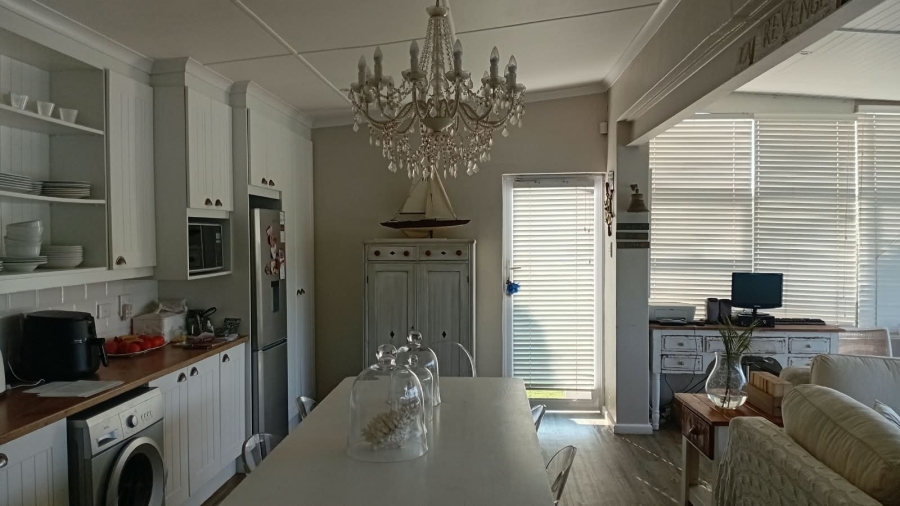 To Let 1 Bedroom Property for Rent in Bonza Bay Eastern Cape